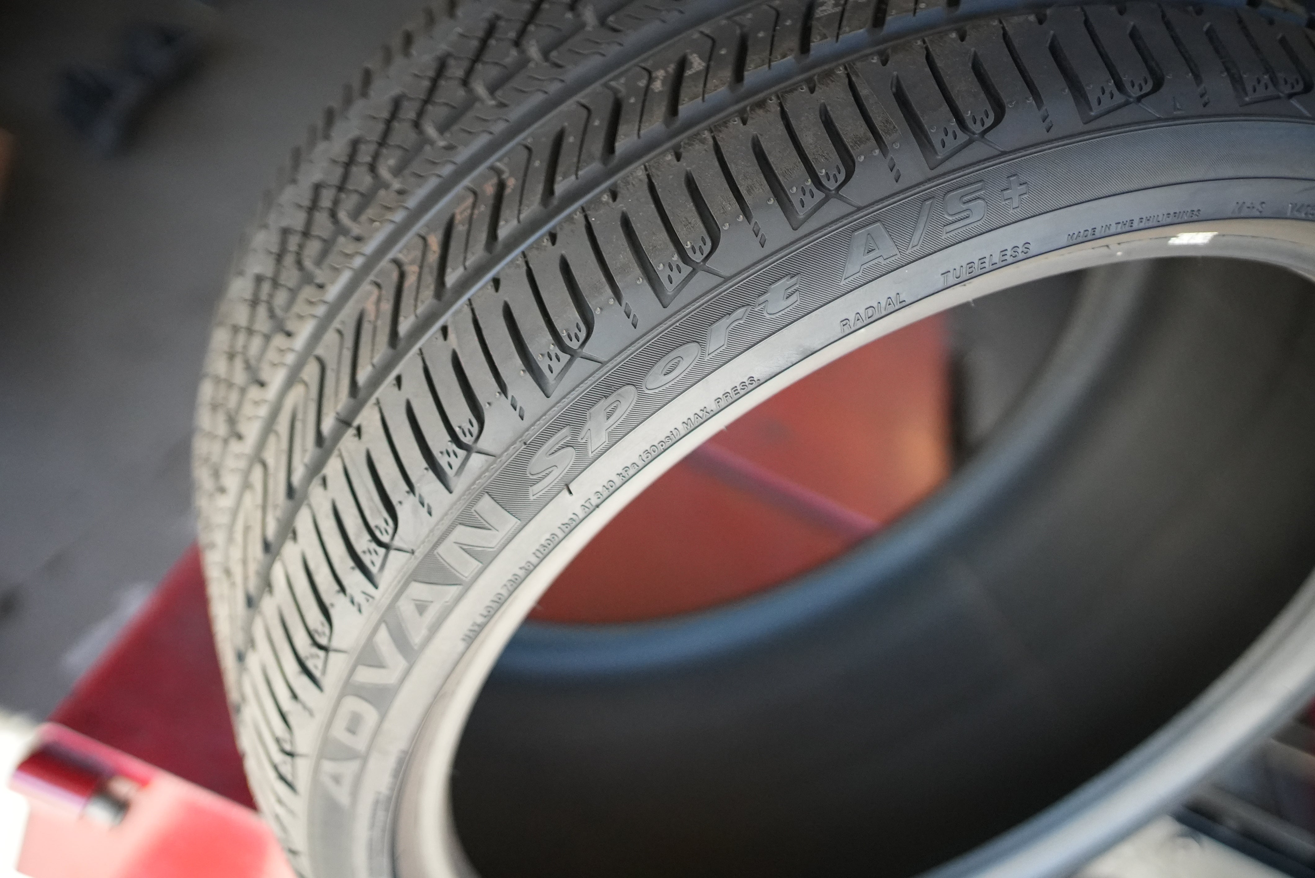 275/30R20 Yokohama Advance Sport A/S New ON SALE! – Monrovia Alignment