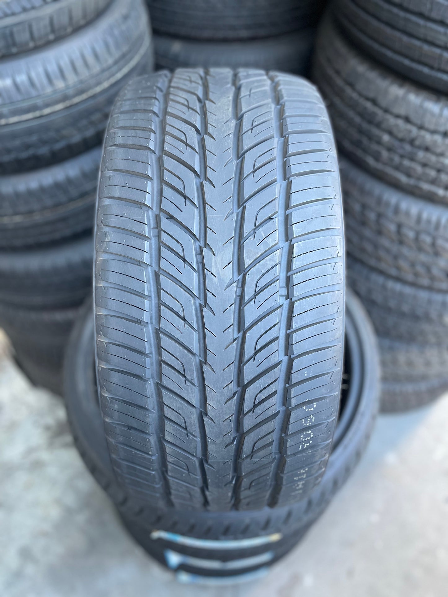 Sailun Atrezzo SVR LX+ 235/30R22